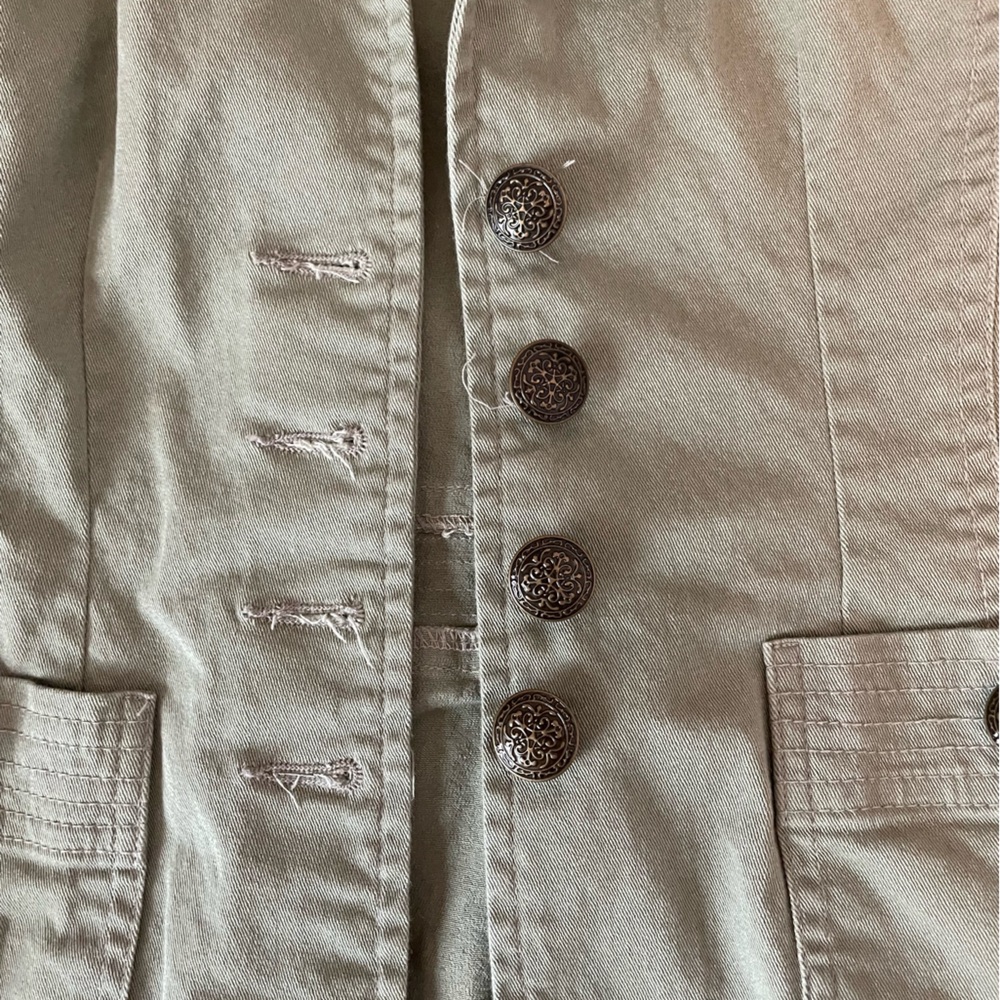 Blazer - Picture 6 of 8
